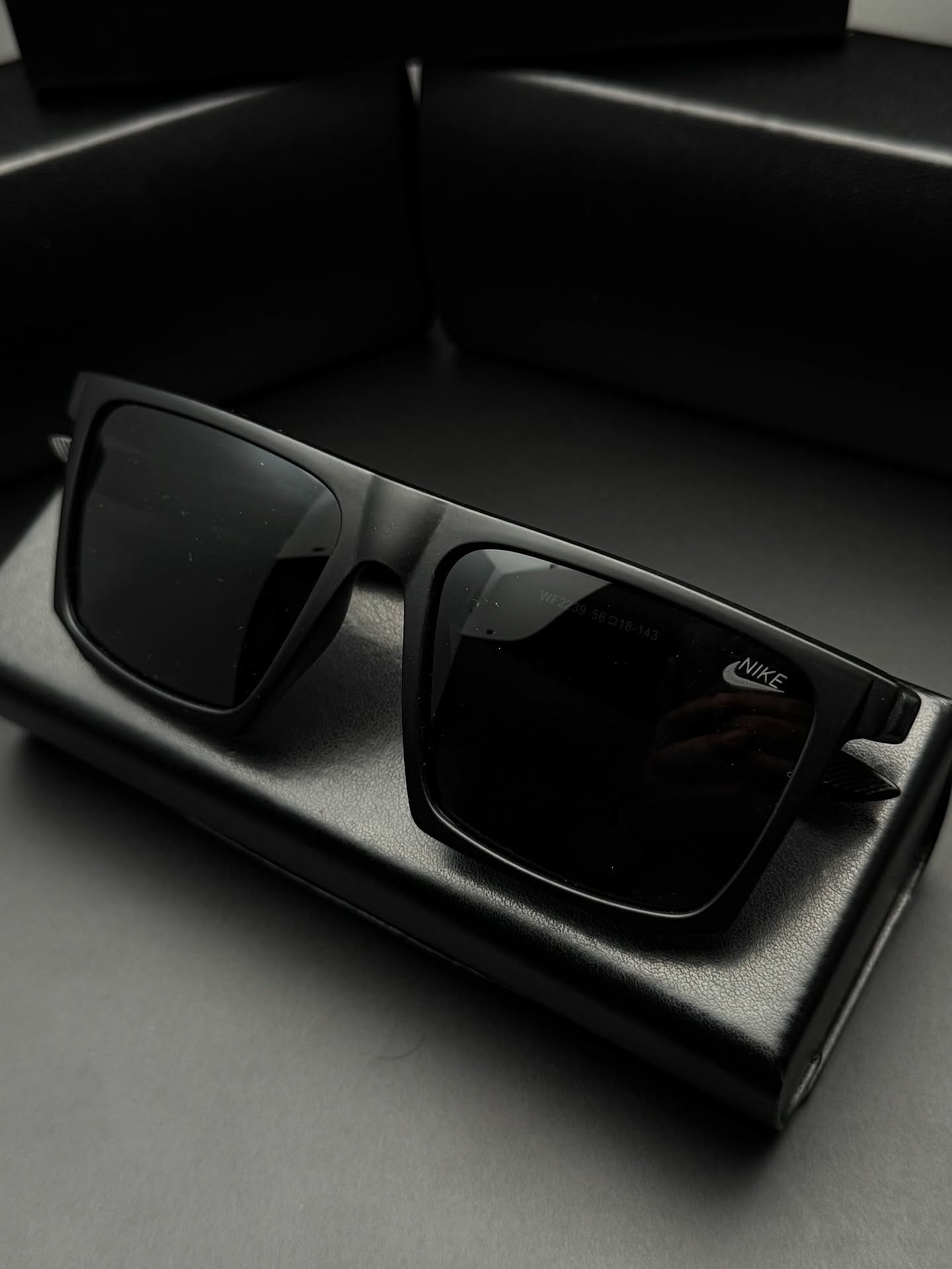 تصویر عینک آفتابی نایک nike